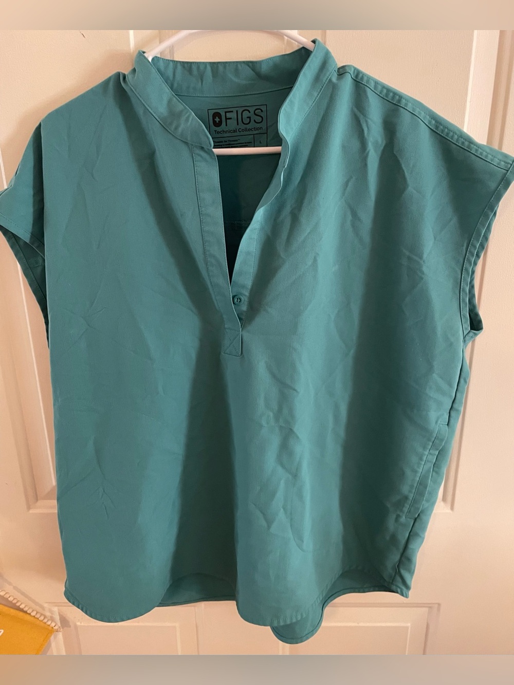 FIGS Rafaela scrub top